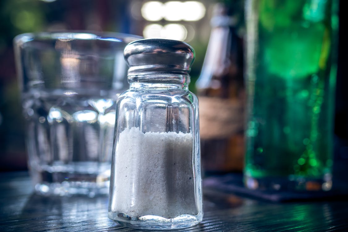 salt shaker of sodium